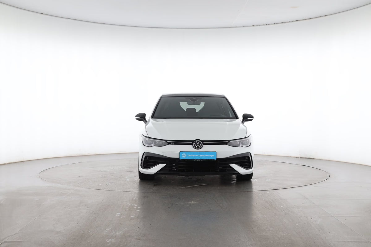 VOLKSWAGEN GOLF VIII R — OFFRE EXCLUSIVE