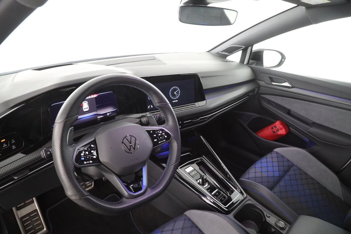 VOLKSWAGEN GOLF VIII R — OFFRE EXCLUSIVE