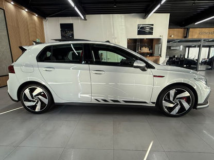 VOLKSWAGEN GOLF 8 GTI CS 300CH PANO/DSG/NAVIG