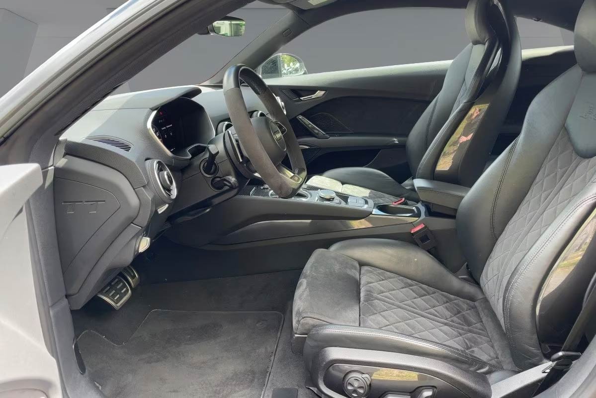 AUDI TT RS QUATTRO 400 CH – MATRIX LED – DISPONIBLE
