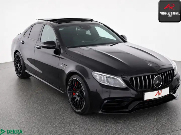 MERCEDES C63 S AMG V8 BITURBO 510 CH – DISPONIBLE À L'IMPORTATION