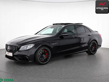 MERCEDES C63 S AMG V8 BITURBO 510 CH – DISPONIBLE À L'IMPORTATION