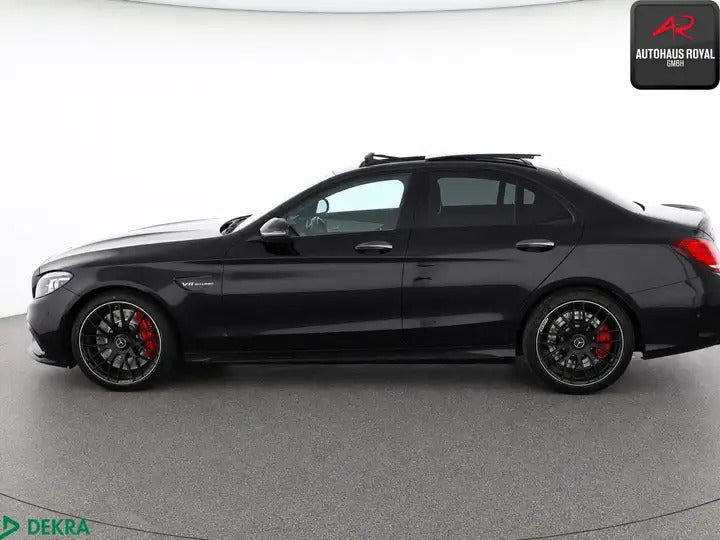 MERCEDES C63 S AMG V8 BITURBO 510 CH – DISPONIBLE À L'IMPORTATION