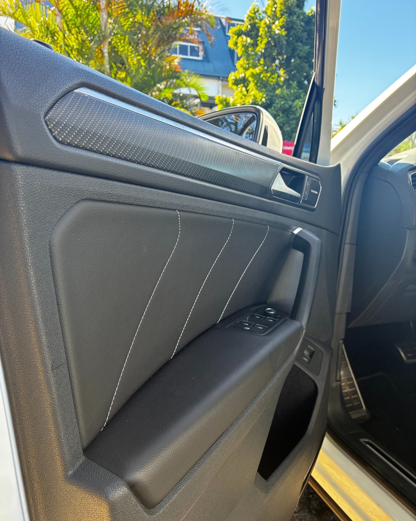 VOLKSWAGEN TIGUAN RLINE EXCLUSIVE