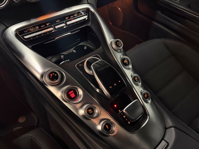 MERCEDES-BENZ AMG GT COUPÉ V8 – Plaisir de conduite à l’état pur, design iconique & moteur d’exception