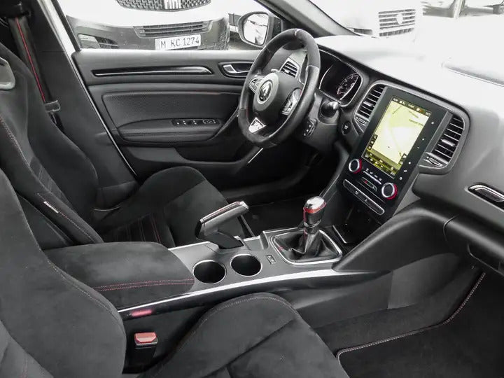 RENAULT MEGANE 4RS TROPHY 300 – Performance sportive et agilité au quotidien