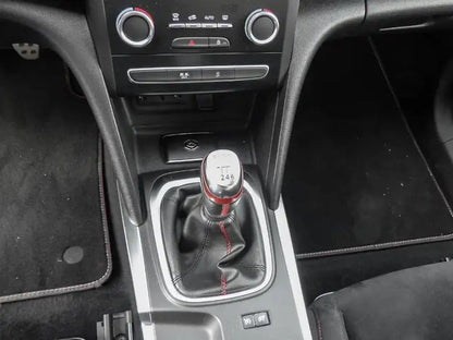 RENAULT MEGANE 4RS TROPHY 300 – Performance sportive et agilité au quotidien