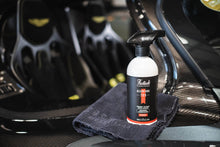 ALCANTARA - 705 Nettoyant doux spécifique pour l'alcantara. Formule prête à l'emploi.