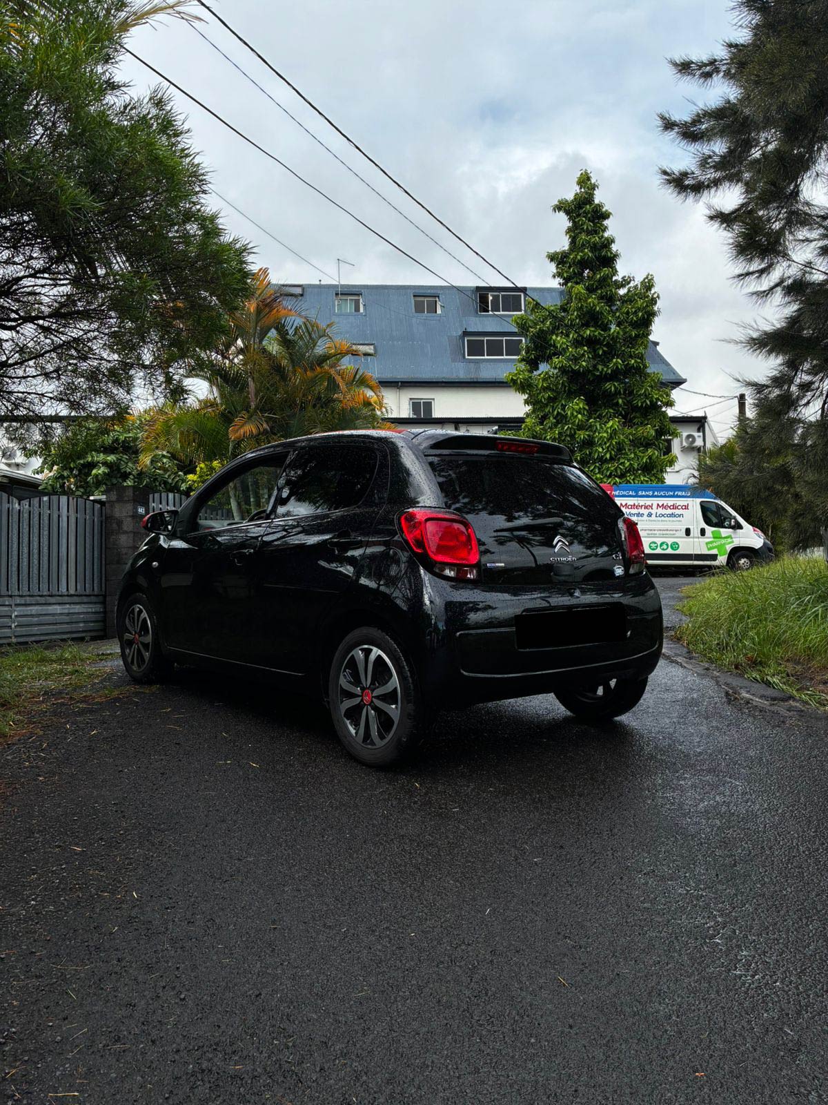 CITROËN C1 AIRSCAPE SHINE – 82 CH – 5 PORTES – TOIT OUVRANT