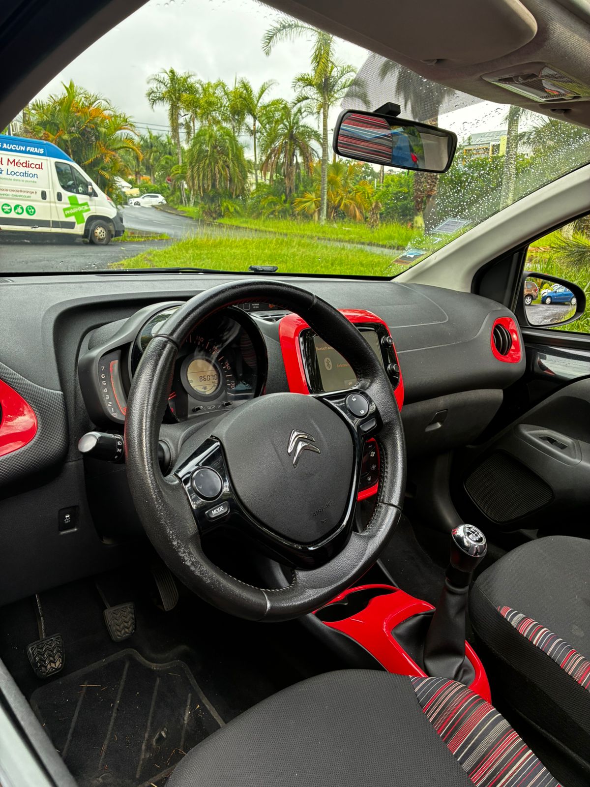 CITROËN C1 AIRSCAPE SHINE – 82 CH – 5 PORTES – TOIT OUVRANT