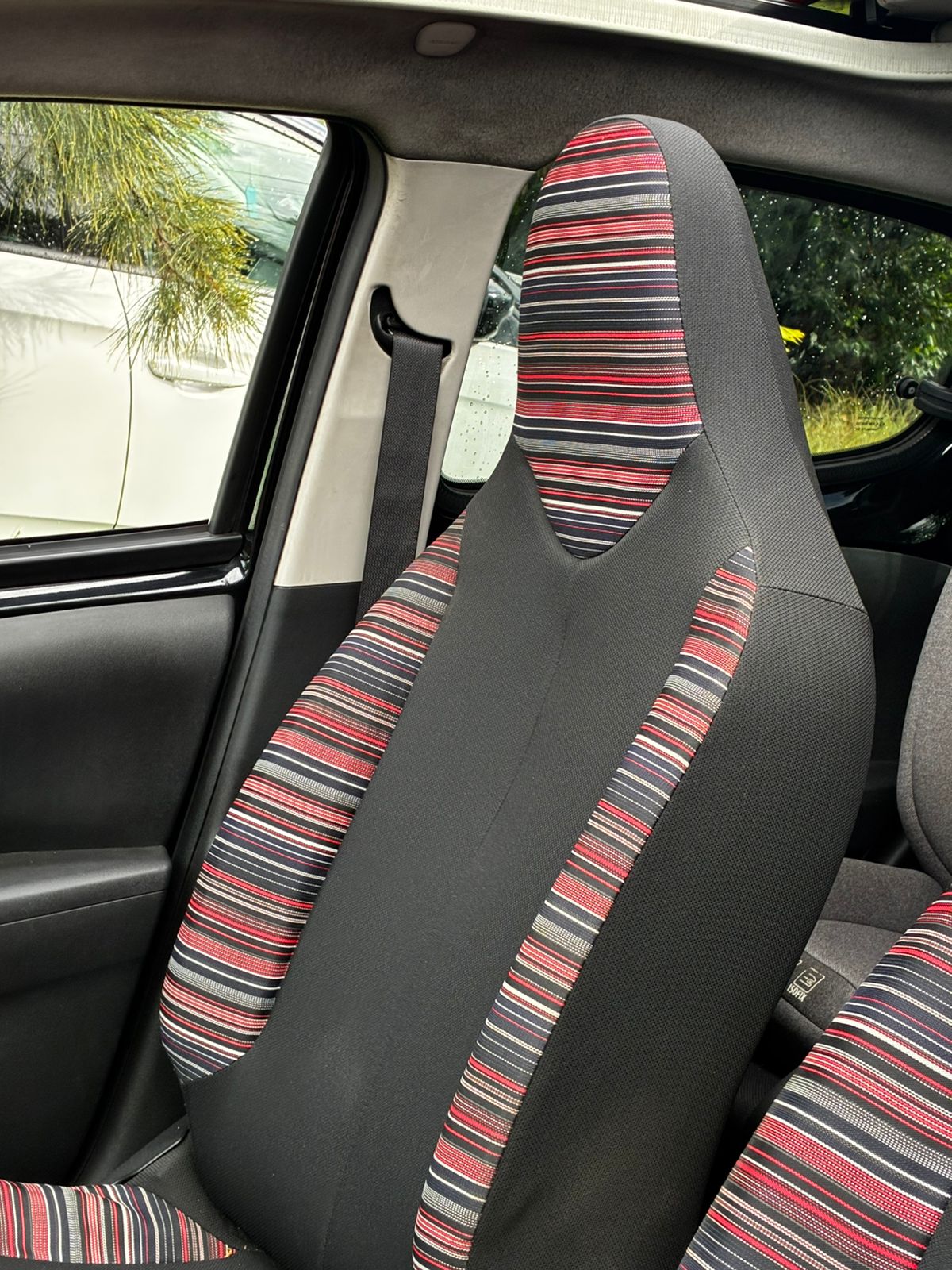 CITROËN C1 AIRSCAPE SHINE – 82 CH – 5 PORTES – TOIT OUVRANT
