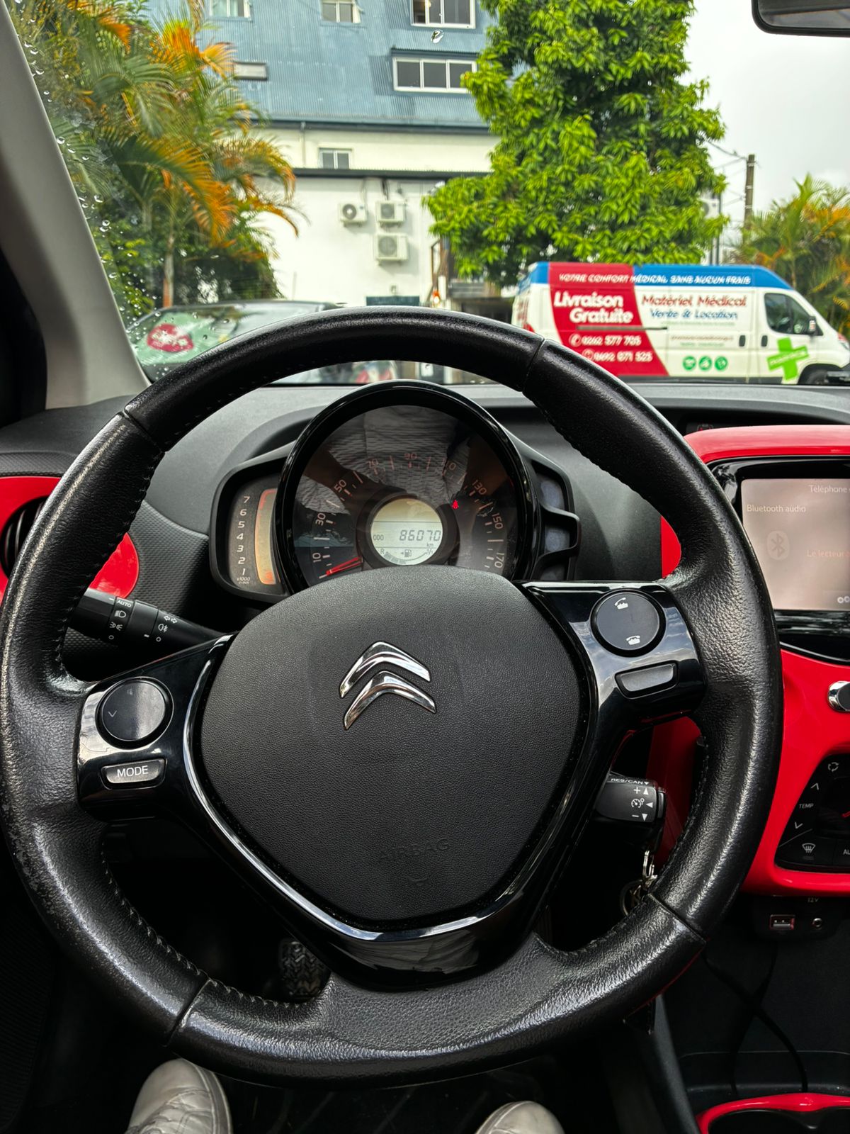CITROËN C1 AIRSCAPE SHINE – 82 CH – 5 PORTES – TOIT OUVRANT
