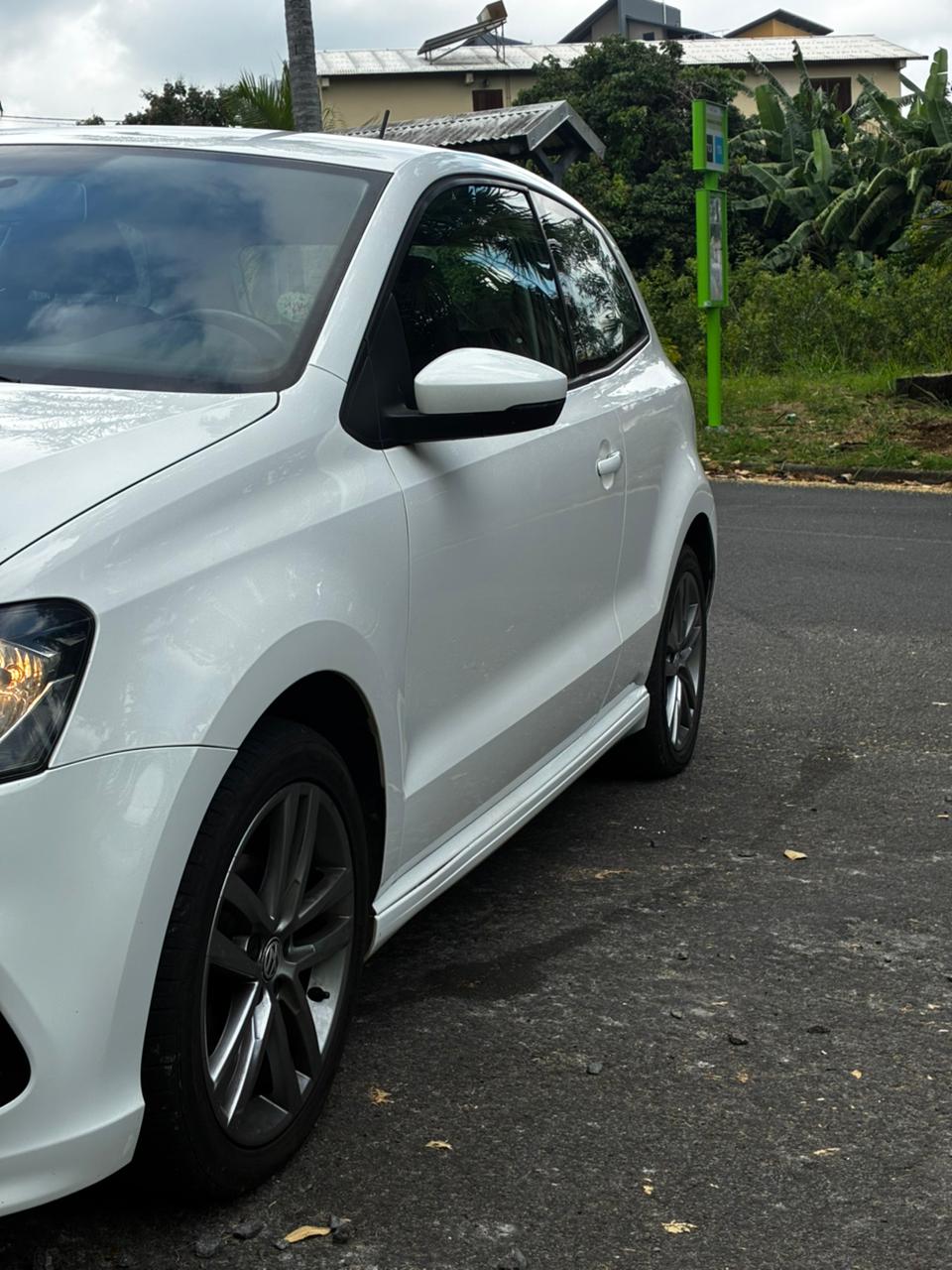 Volkswagen Polo R-Line – 1ère main – 75 ch