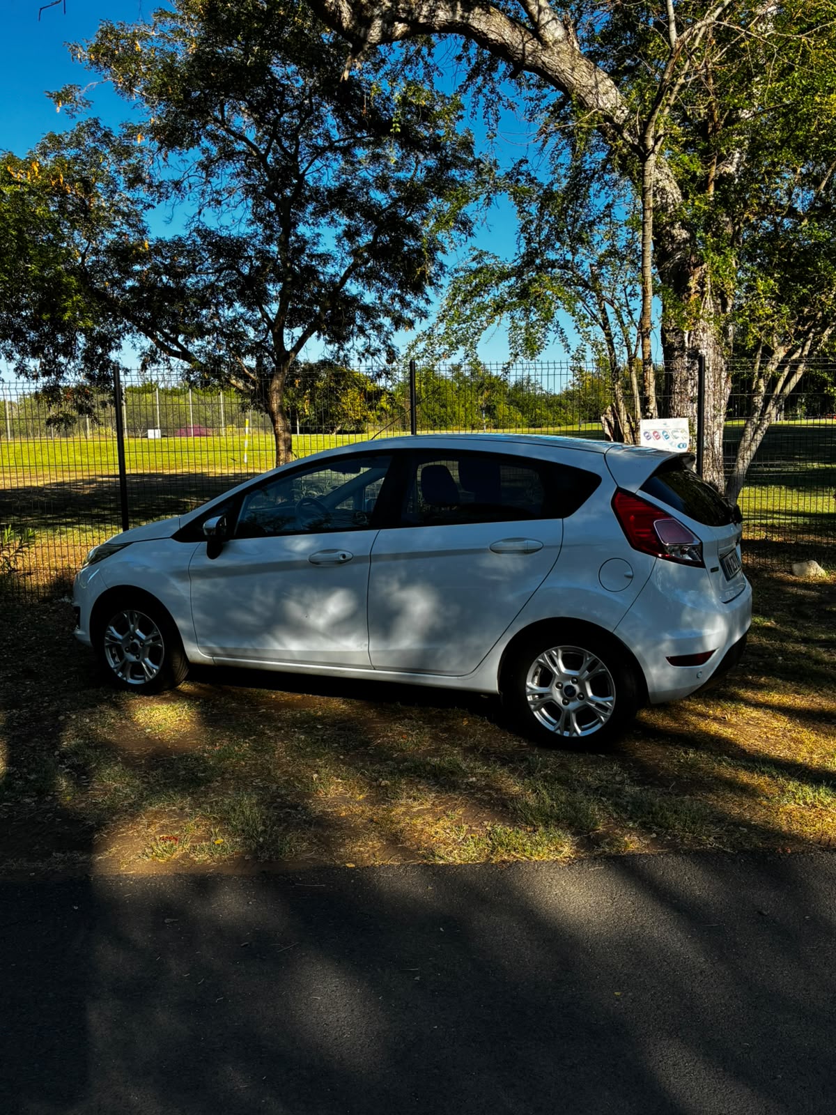 FORD FIESTA MK7 EDITION – 100 CH – AUTOMATIQUE