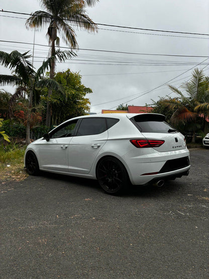 SEAT Leon Cupra 300 – Compacte Sportive Essence, Faible Kilométrage ; État Impeccable
