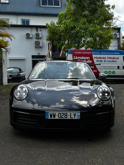 Porsche 911 Type 992 Carrera 4 – 3.0L 385 ch – Pano / État Neuf