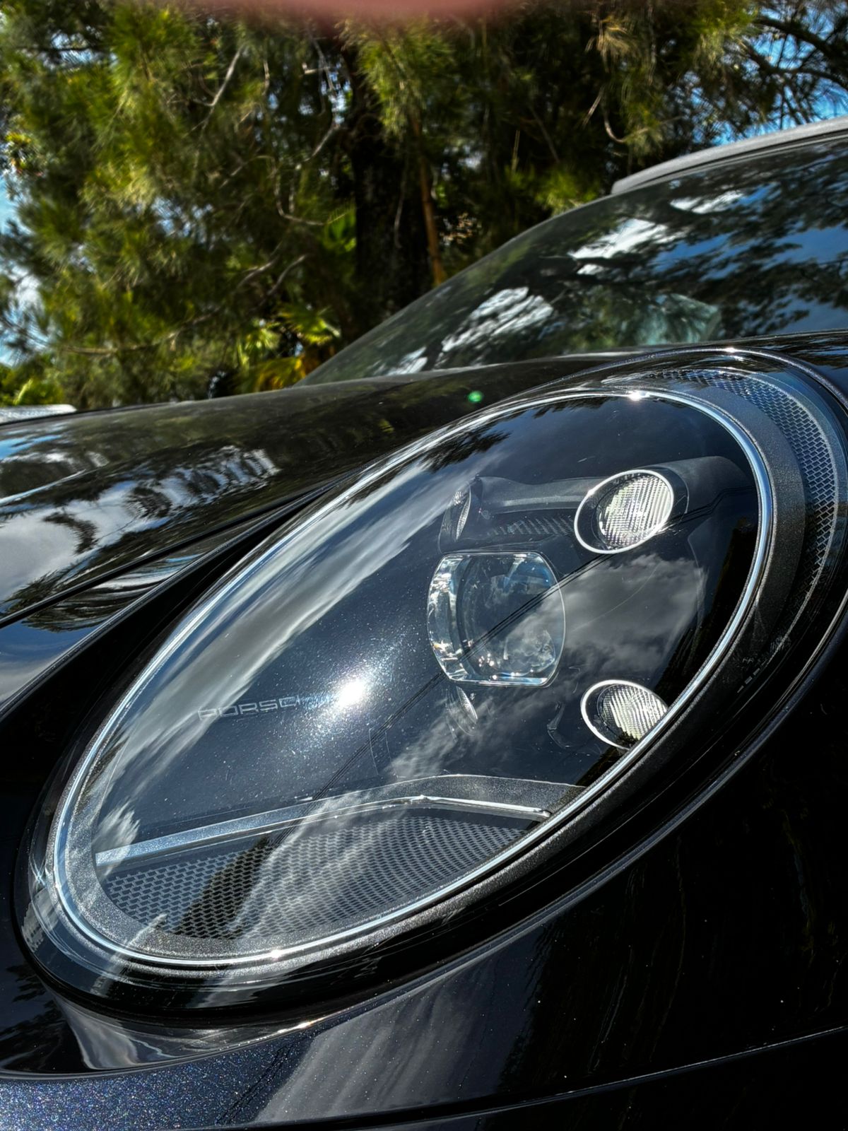 Porsche 911 Type 992 Carrera 4 – 3.0L 385 ch – Pano / État Neuf