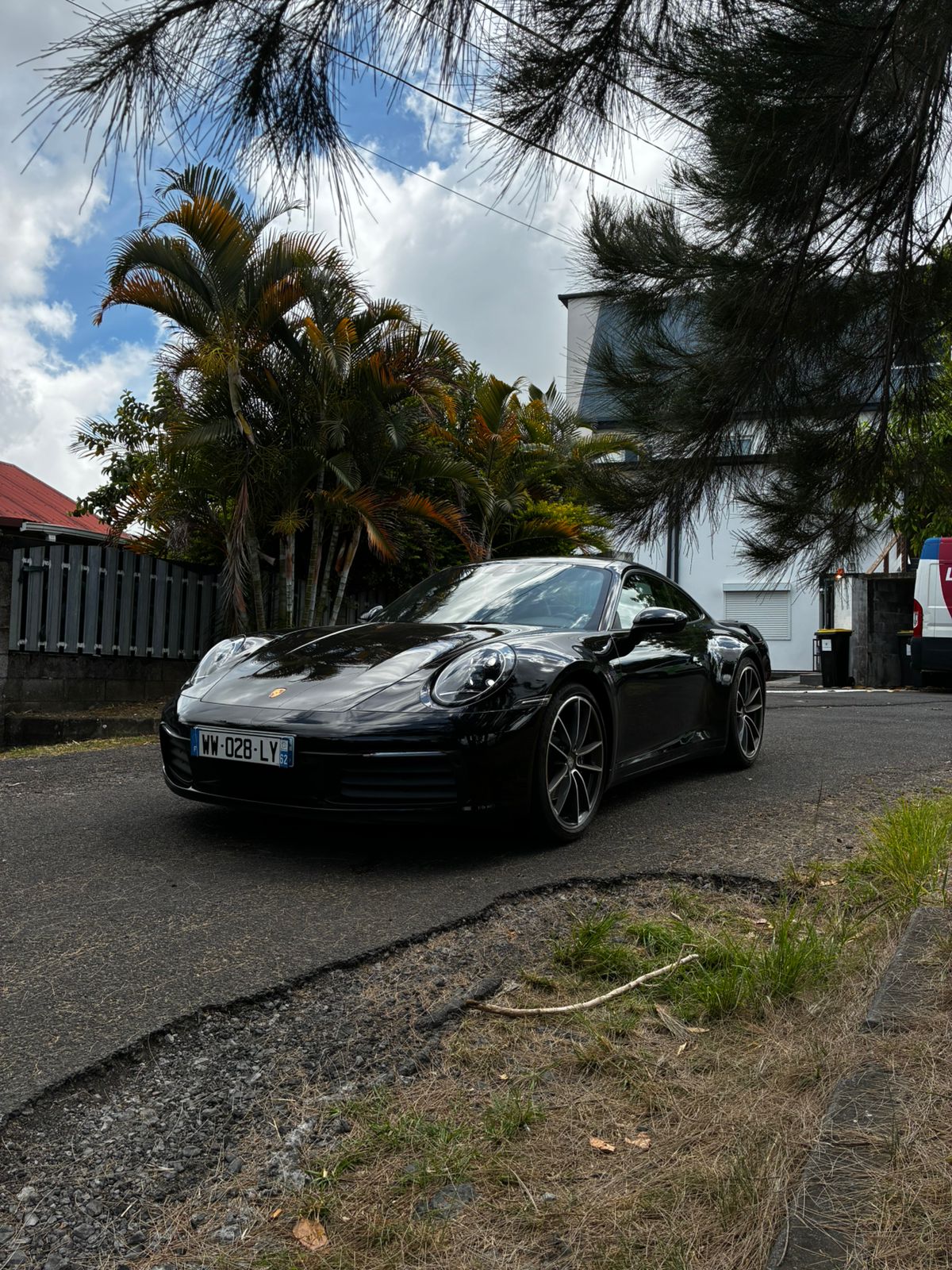 Porsche 911 Type 992 Carrera 4 – 3.0L 385 ch – Pano / État Neuf