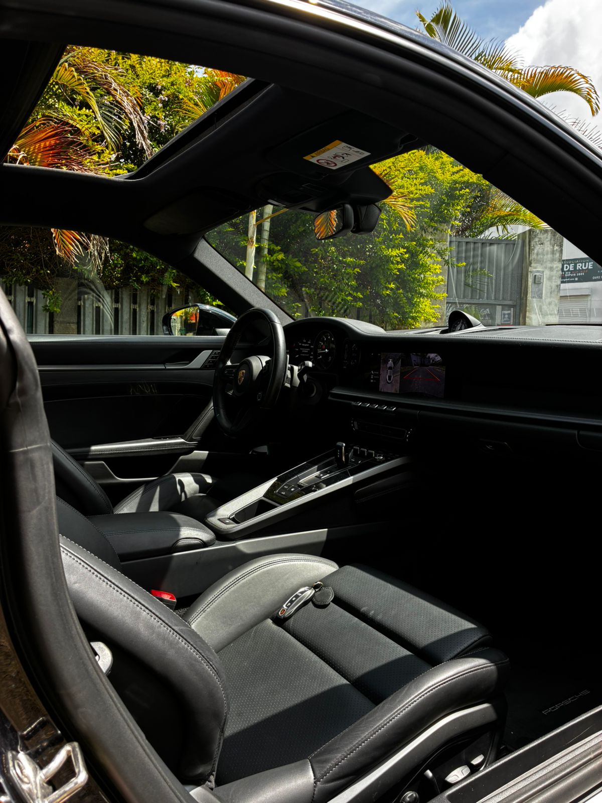 Porsche 911 Type 992 Carrera 4 – 3.0L 385 ch – Pano / État Neuf