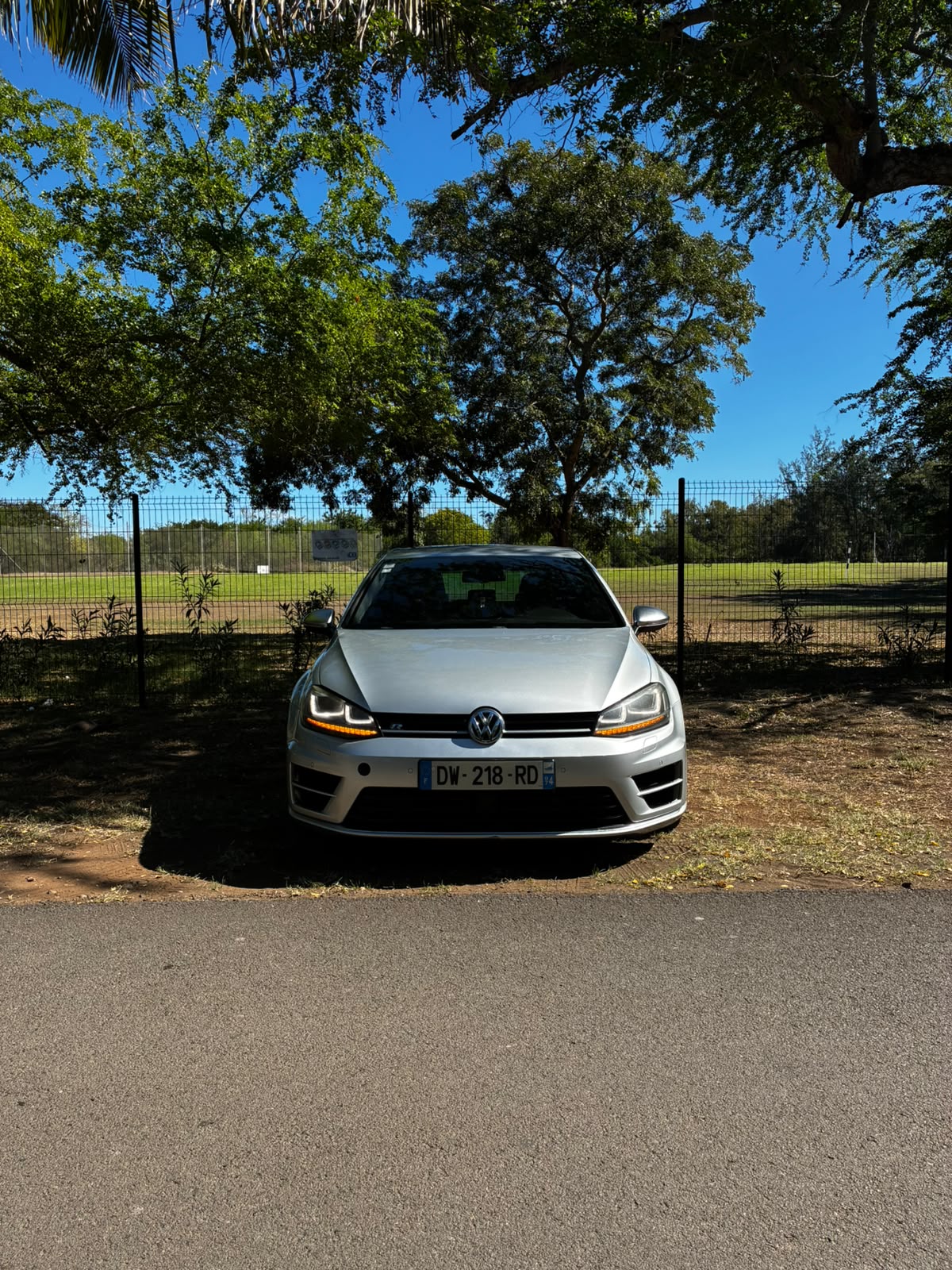 VOLKSWAGEN GOLF 7 R DSG6 4MOTION DISPONIBLE