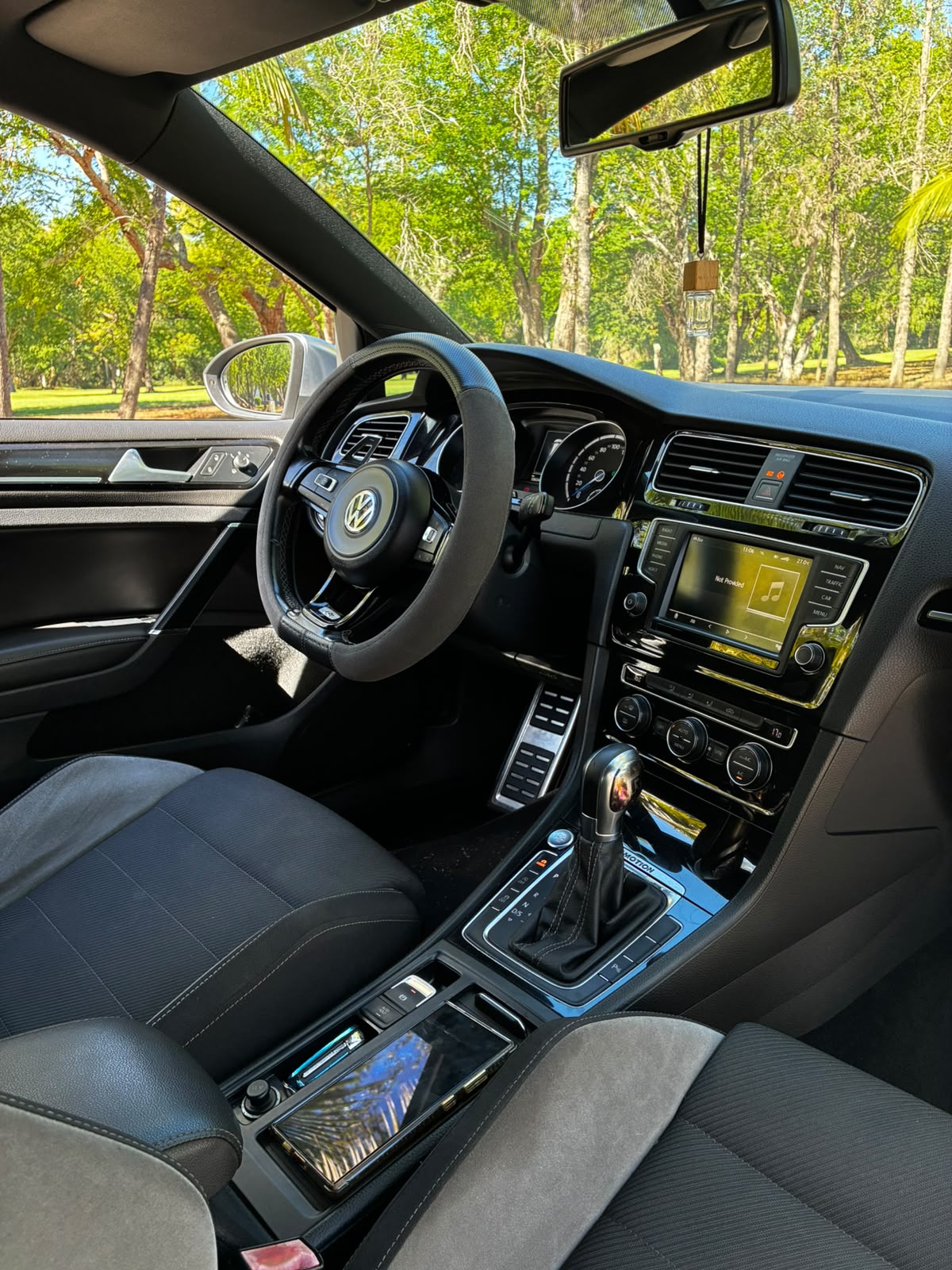 VOLKSWAGEN GOLF 7 R DSG6 4MOTION DISPONIBLE