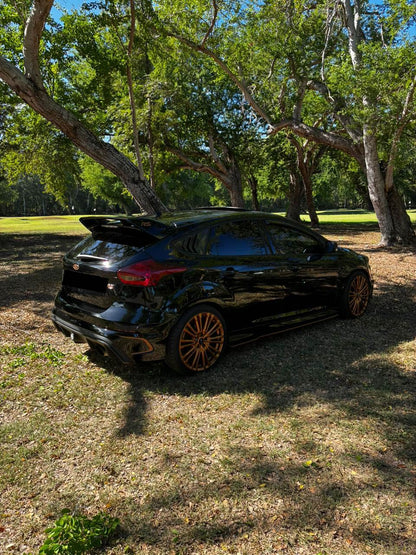 FORD FOCUS RS 350 CH – PACK PERFORMANCE – TOIT PANORAMIQUE – DISPONIBLE