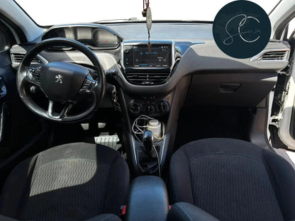 PEUGEOT 208 STYLE 1.6 HDI – 75 CH