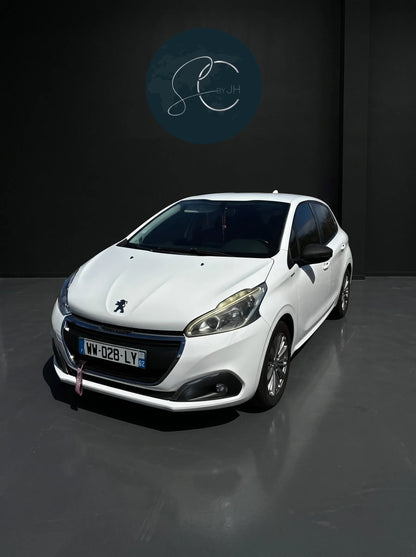 PEUGEOT 208 STYLE 1.6 HDI – 75 CH