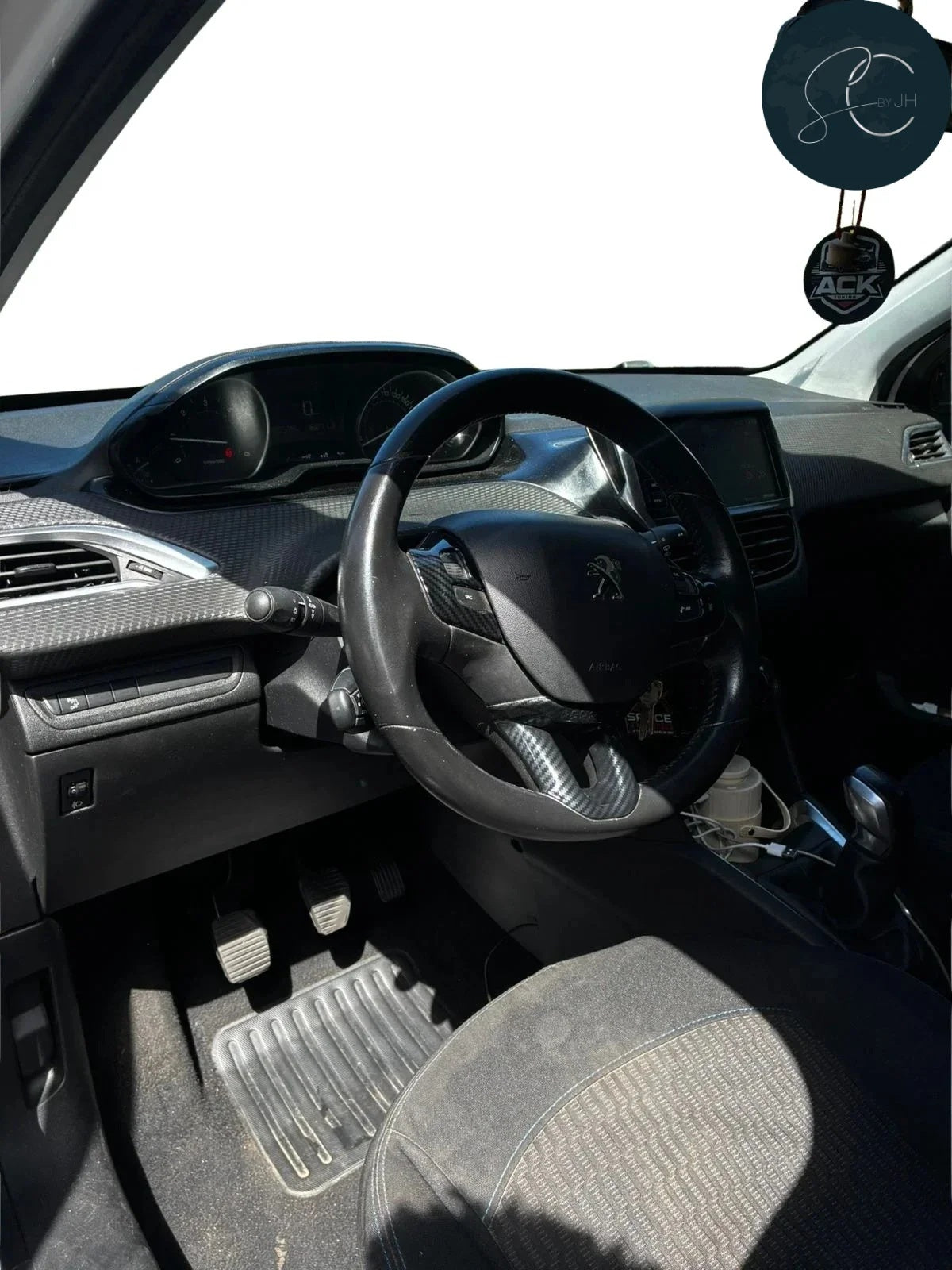PEUGEOT 208 STYLE 1.6 HDI – 75 CH