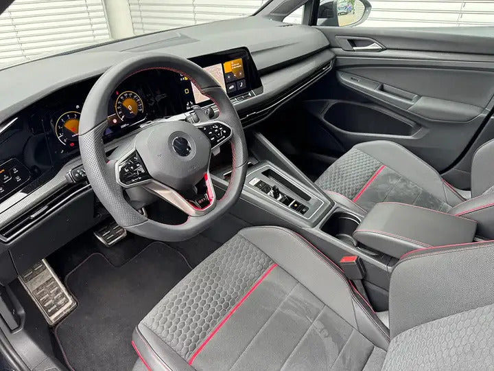 VOLKSWAGEN Golf VIII GTI Clubsport – 2.0 TSI 300 ch